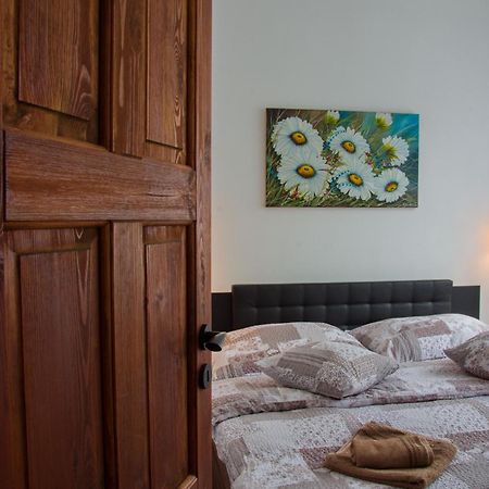 Kopretina Apartment Cerne Udoli ภายนอก รูปภาพ